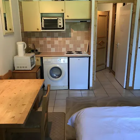 In-out 1650 * Κουρσεβέλ